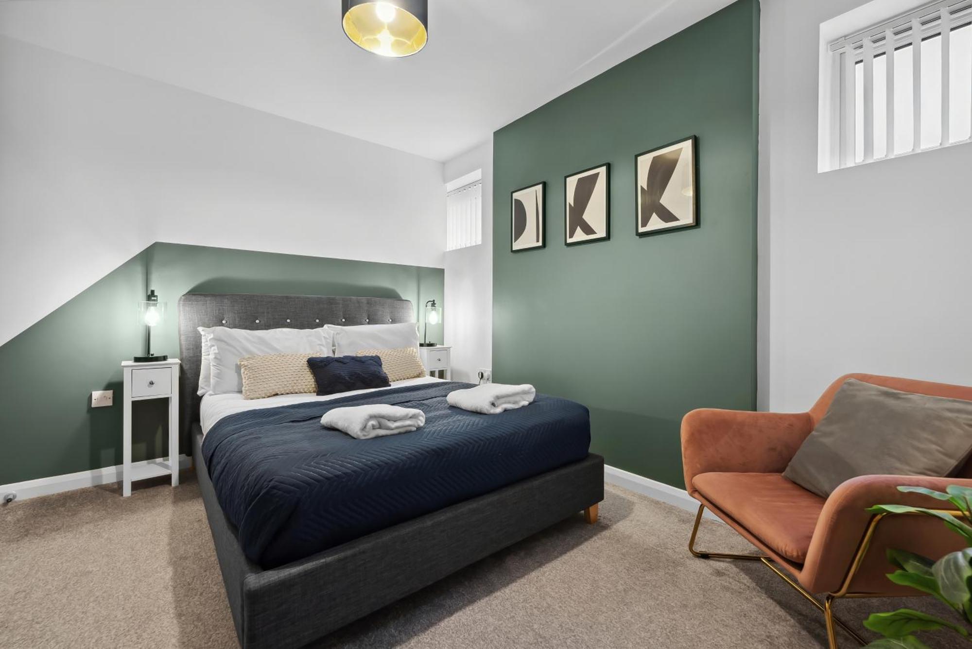 Corinium Lodge - Town Centre Apartment Cirencester Ngoại thất bức ảnh