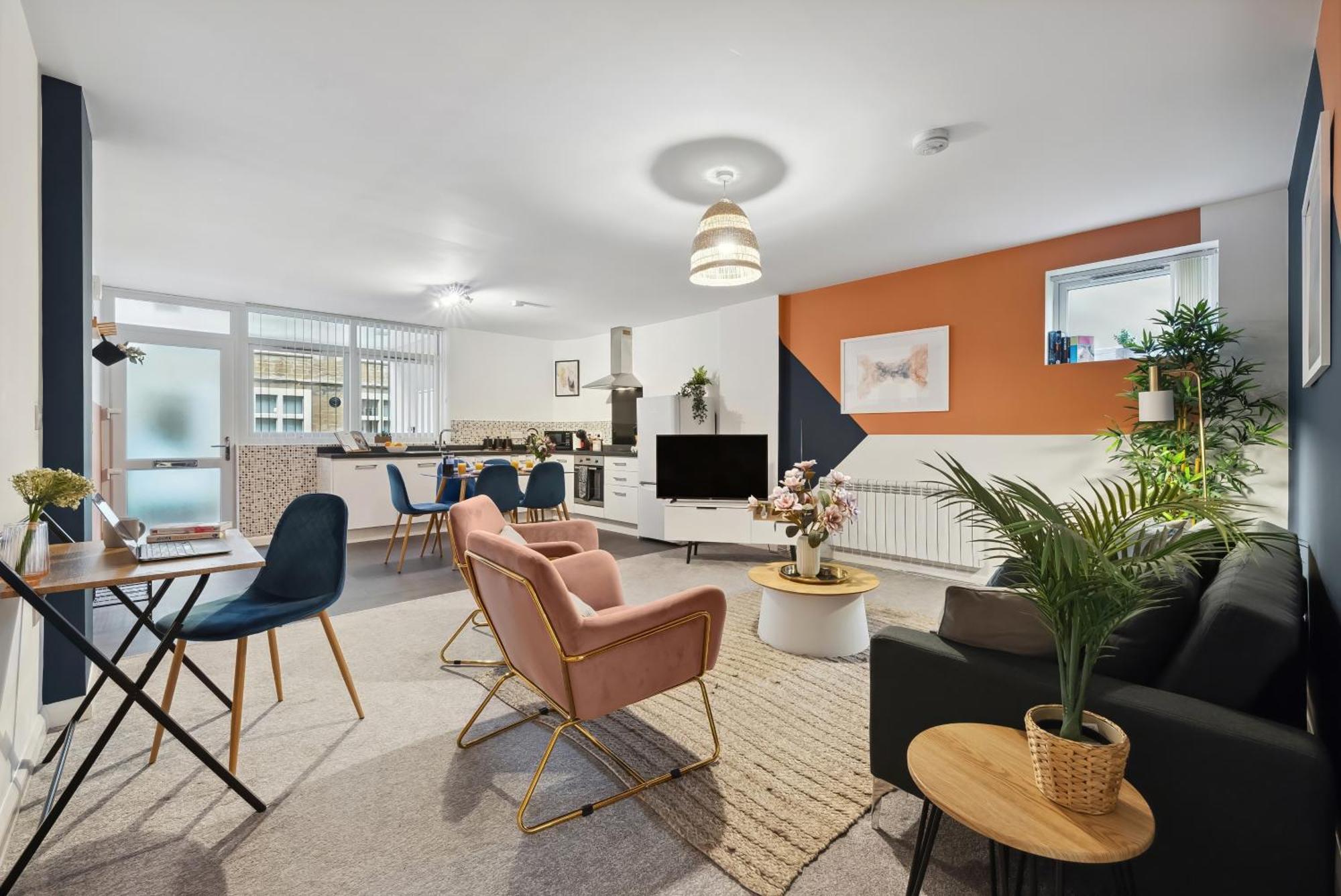 Corinium Lodge - Town Centre Apartment Cirencester Ngoại thất bức ảnh